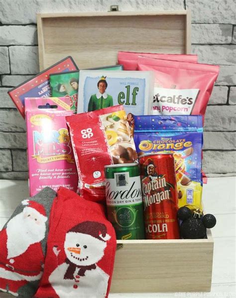 Looking for ideas to fill your christmas eve box? DIY Christmas Eve Box Ideas | Gift Ideas for Kids and ...
