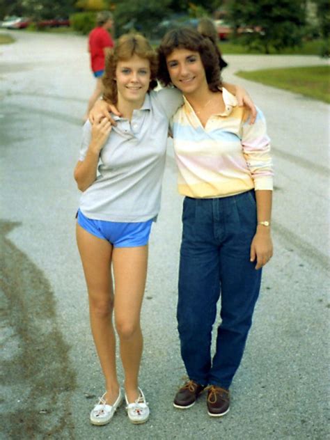 Vintage Everyday 80s Young Fashion In The Us 29 Color Photos Of American Teen Girls During