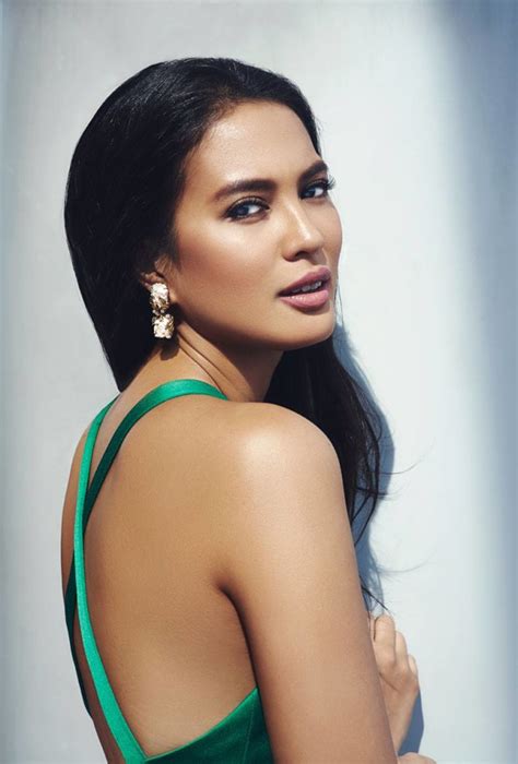 Bongbong marcos walks isabelle daza down the aisle. Isabelle Daza: Pride & Pedigree - PeopleAsia