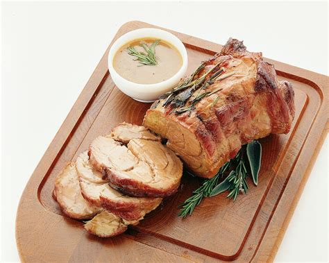 Come cucinare l'arrosto di vitello. Come si cucina l'arrosto di vitello perfetto | Ricette ...