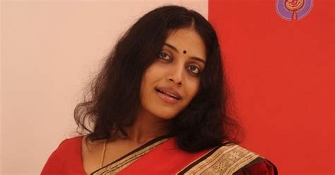 Tamil Aunty Actress Mohana Hot Navel Show In Saree Cinehub