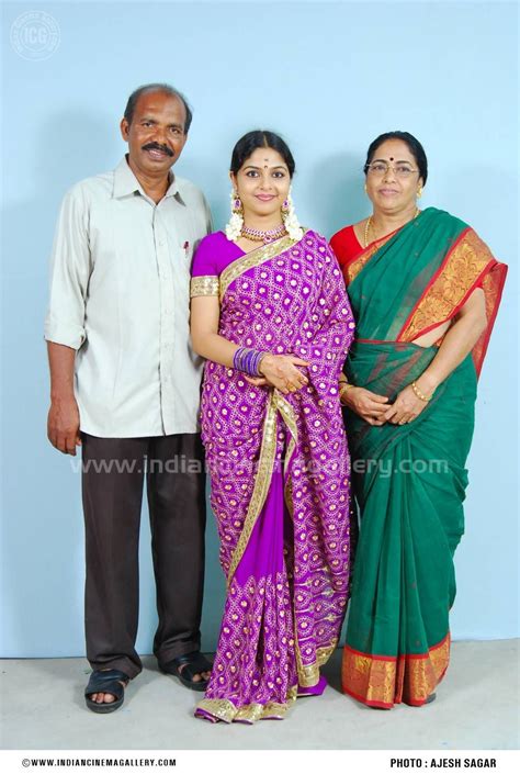 Ambili is daughter of bala chandran pillai and maheswari amma of gigi bhavan at chavara, kulangarabhagam near. actressmallus: wedding Ambili devi