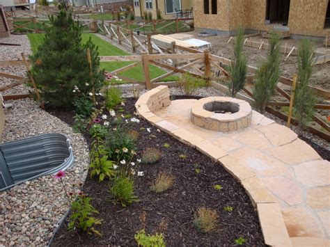Discover 15 front yard landscaping ideas that will boost your curb appeal, increase the resale value of your home and impress your neighbors. Landscaping Ideas for Colorado front range