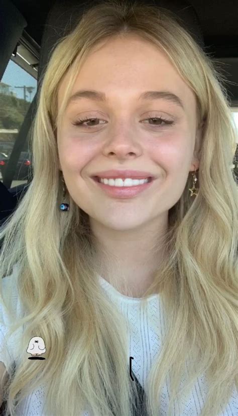emily alyn lind was born may 6 2002 in brooklyn new york and is a 5′ 4″ actress who made her
