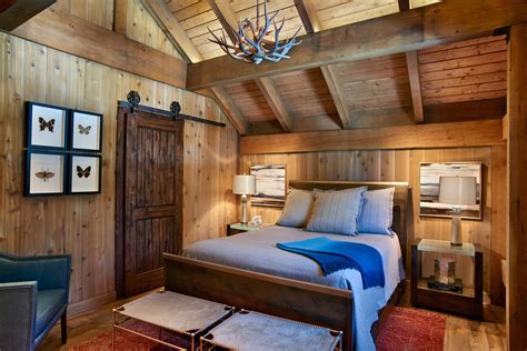 Read blog post about 50 rustic bedroom decorating ideas & check out the best design ideas! 65 Cozy Rustic Bedroom Design Ideas - DigsDigs