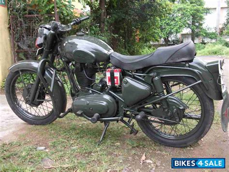 Royal enfield classic 350 signals edition engine capacity : Classic Battle Green Royal Enfield Bullet Standard 350 ...