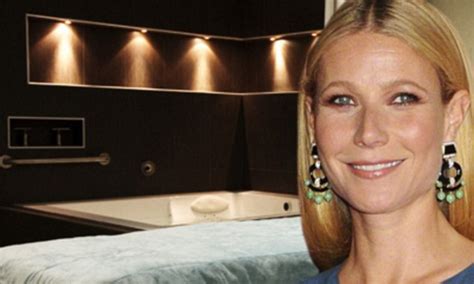 Gwyneth Paltrow Waxes Lyrical About Steam Cleaning Her Private Parts In Goop Post Daily Mail