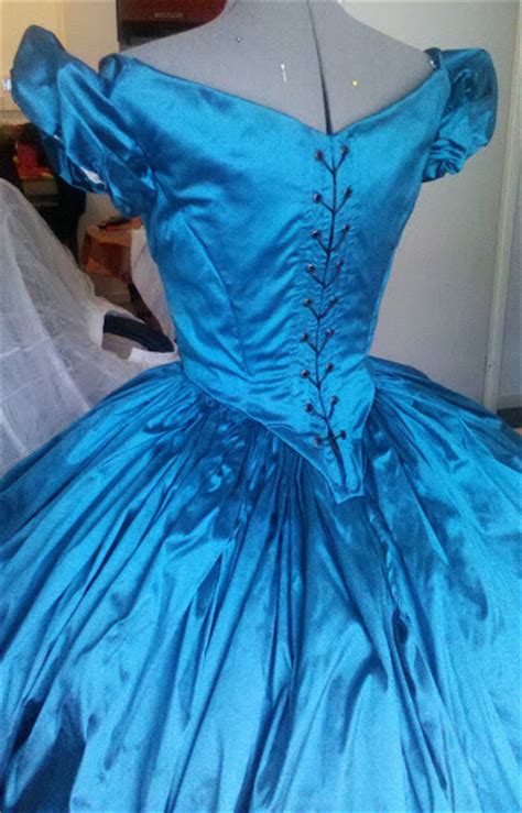Previousdart fitted bodice pattern nextyoked chemise pattern. Truly Victorian 1860s Ballgown Bodice TV442 pattern review ...