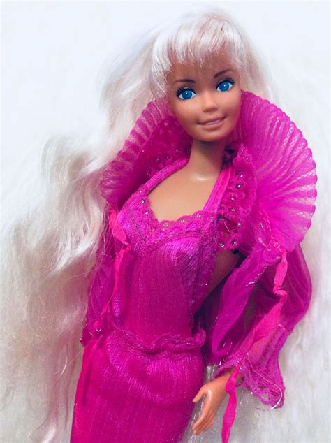 Pretty Reflections Beauty Secrets Barbie 1980s 1980s Barbie Dolls 1980s Barbie Barbie Girl