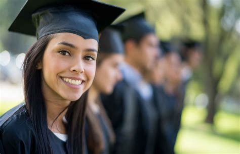 7 Money Tips Every College Graduate Needs | Credit.com