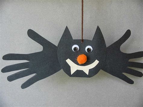 15 Fun Bat Themed Crafts For Kids