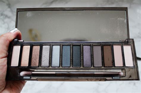 Urban Decay Naked Smoky Eyeshadow Palette Review Photos Swatches Hot Sex Picture