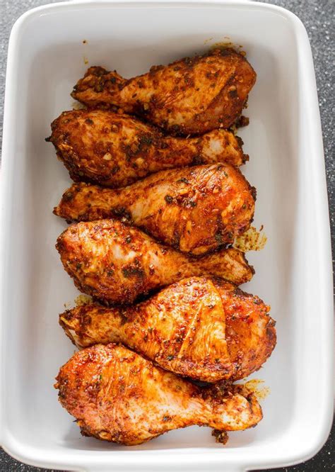 Let me tell you a little secret technique for creating the best brush your drumsticks with additional oil or drippings right before you broil them for extra crispiness. Garlic and Paprika Chicken - Deliciously baked crispy ...