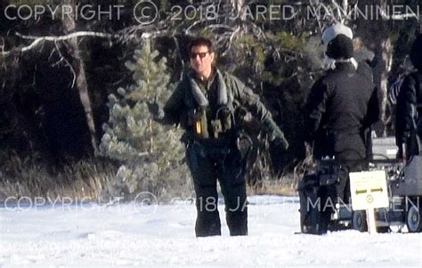 Behind The Scenes Photos Of Tom Cruise Filming Top Gun Maverick Aka