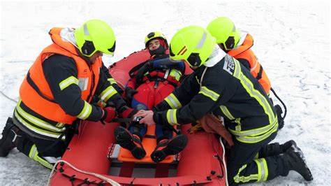 Ausbildung Rettungsübung Auf Dem Straussee Eis Mmh