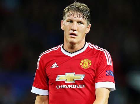 Back From Inactivity: Schweinsteiger joins first-team training at