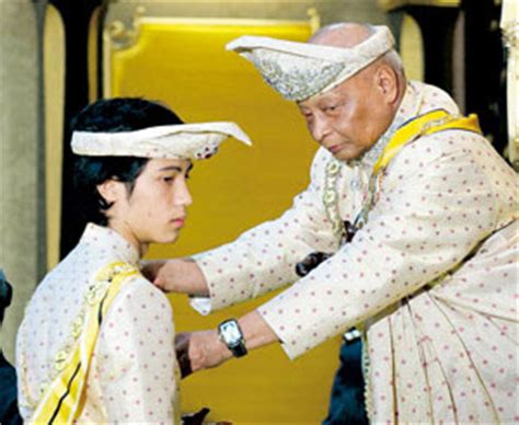 Pasangan diraja itu selamat dinikahkan oleh tengku abdullah sendiri dalam sebuah majlis tertutup yang dihadiri keluarga dan sahabat terdekat. Royal Family of Pahang