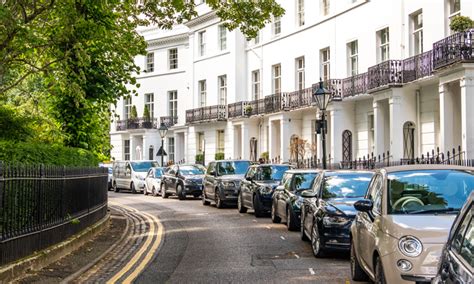 Report urges London parking controls to better promote sustainable mobility