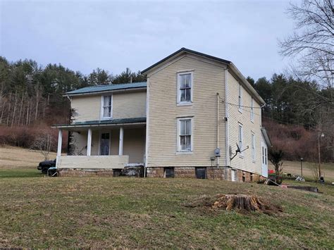 122 acres in Braxton County, West Virginia