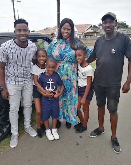Uzalo Actors With Their Spouses And Kids