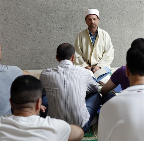 JVA Preungesheim Ein Freitagsgebet für muslimische Inhaftierte WELT
