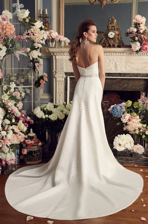 Check out the latest dresses from aritzia. Sweetheart Satin Wedding Dress - Style #2170 | Mikaella Bridal