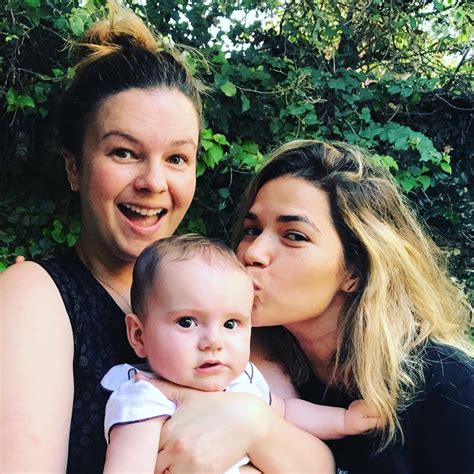 America Ferrera Kisses Amber Tamblyns Daughter In New Photo Reality Tv World