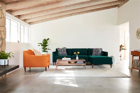 6 Characteristics of Mid-Century Modern Style (And How to Use Them
