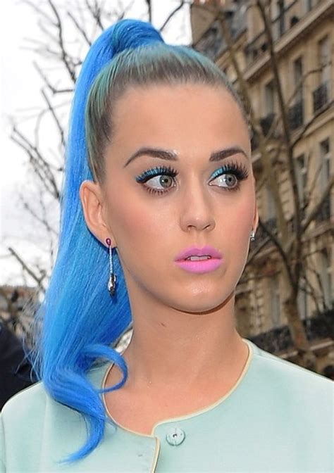 Long hair, ponytail, blue eyes, blue hair, smile, boobs. katy_perry-blue-ponytail - My New Hair