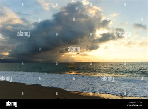 Sun With Sun Rays High Resolution Stock Photography And Images Alamy