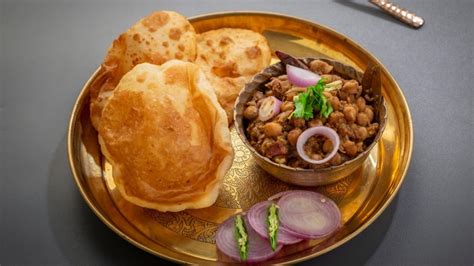 Chole bhature recipe with step by step photos. Tastiest Punjabi Dishes you should Definitely Try Once ...