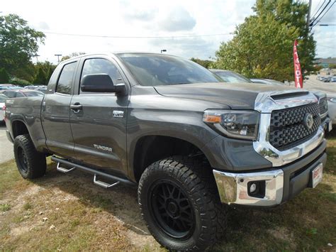 First, it is very likely the 5.7l v8 isn't going anywhere since chief this leads to only one real choice left and that is a hybrid powertrain likely borrowed from lexus. New 2020 Toyota Tundra Double Cab 5.7L V8 SR5 4WD