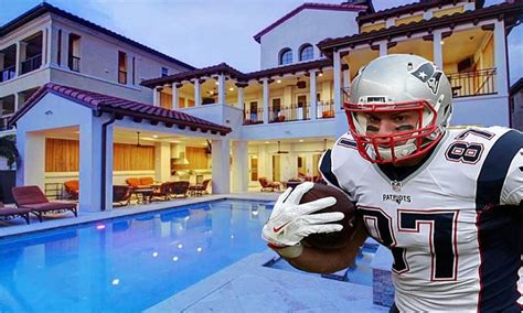 Rob Gronkowski House Address Area Price Rooms And Other Features