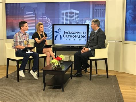 Dr Crenshaw On First Coast Living Speaking About Mako Hip And Knee