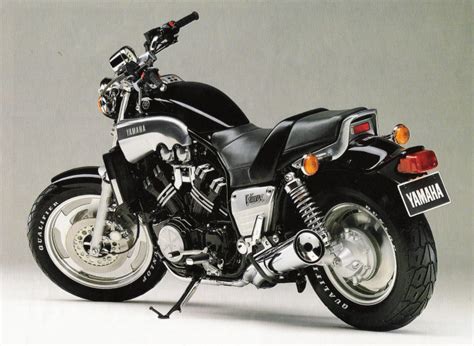 Claimed horsepower was 137.05 hp (102.2 kw) @ 8500 rpm. Yamaha 1200 V-MAX 1989 - Fiche moto - MOTOPLANETE