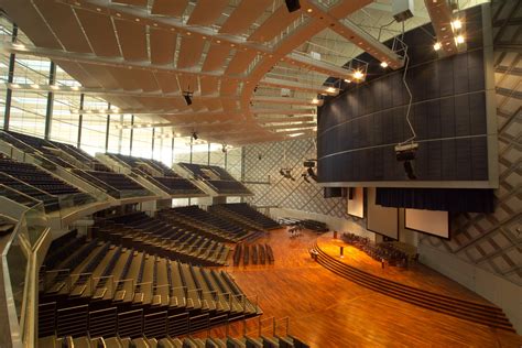 Universiti teknologi petronas (utp) was established on 10 january 1997 and is a leading private university in malaysia. Chansellor Hall UTP PERAK | VMO
