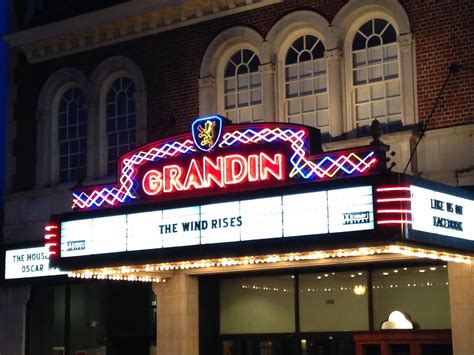 Roanoke, VA - Grandin Village - Last of the classic movie theaters in