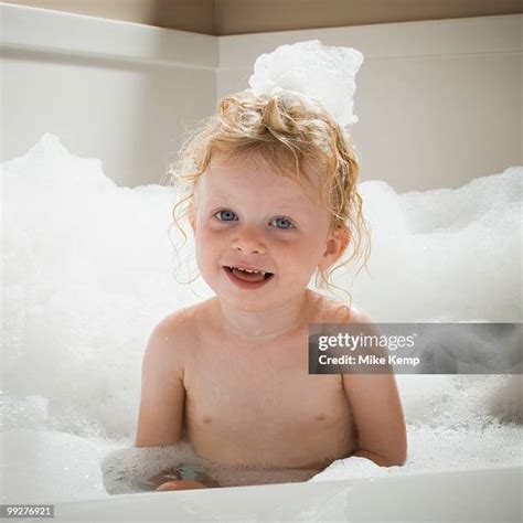 Bubble Bath Time Photos And Premium High Res Pictures Getty Images