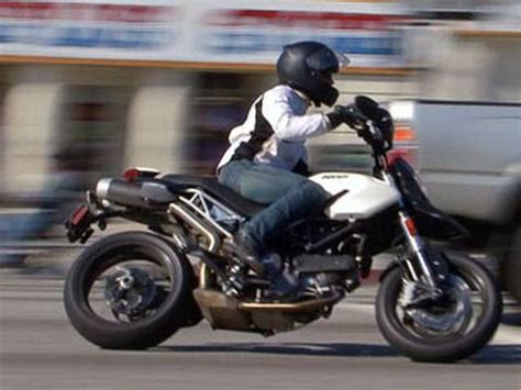 Get the latest specifications for ducati hypermotard 796 2010 motorcycle from mbike.com! 2010 Ducati Hypermotard 796 - YouTube
