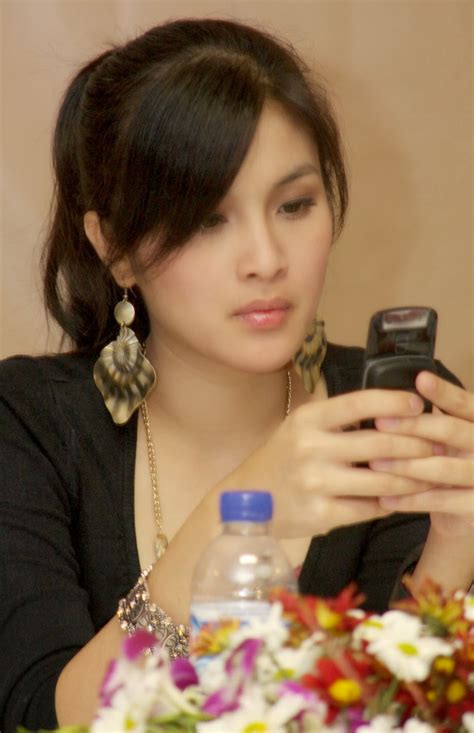 Sandra Dewi Beautiful And Sexy Indonesian Actress