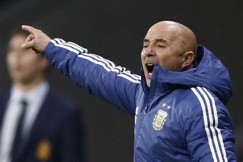 Открыть страницу «seleção argentina de futebol» на facebook. Seleção Argentina: Plano de Sampaoli para a Copa desmorona ...