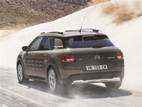 Emmanuel bernard responsable des prod : Fotos de Citroen C4 Cactus Rip Curl 2016