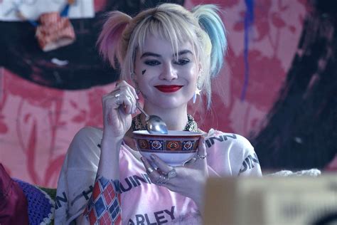 Margot Robbie Wants Harley Quinnpoison Ivy Romance Movie