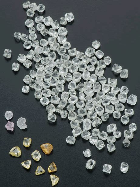 Evaluación De Los Diamantes En Bruto Instituto Gemológico Español