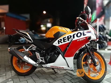 Checkout cbr150 r pictures in different angles and in great details. CBR 150 REPSOL Tahun 2015 | Semarang | Jualo