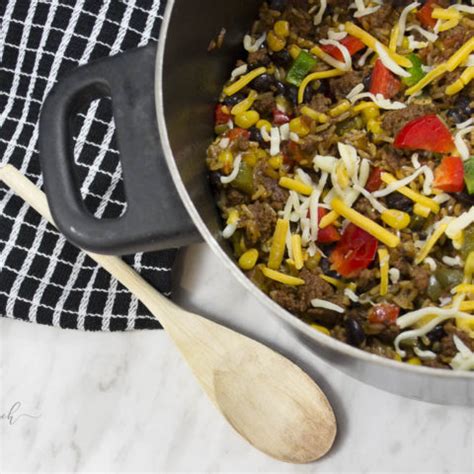 Whether you're in the mood for a longer project like lasagna bolognese or just want to make some quick meatballs, these recipes for ground beef, pork, lamb, and chicken have all the. One Pot Spanish Rice with Ground Beef » Salads for Lunch