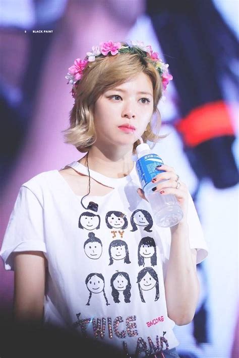 Picjeongyeon the cute owl (i.redd.it). JEONGYEON HAIRSTYLES | Twice (트와이스)ㅤ Amino