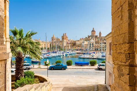 Während es in der region malta am donnerstag noch heiter ist, zeigt sich das wetter an den beiden tagen danach bedeckt. Where To Stay In Malta - Top Locations To Consider