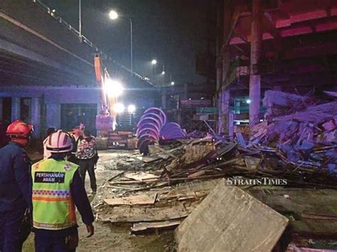 5 projek mega keretapi malaysia yang sedang dibangunkan. Two hurt, one trapped after Gombak Integrated Transport ...