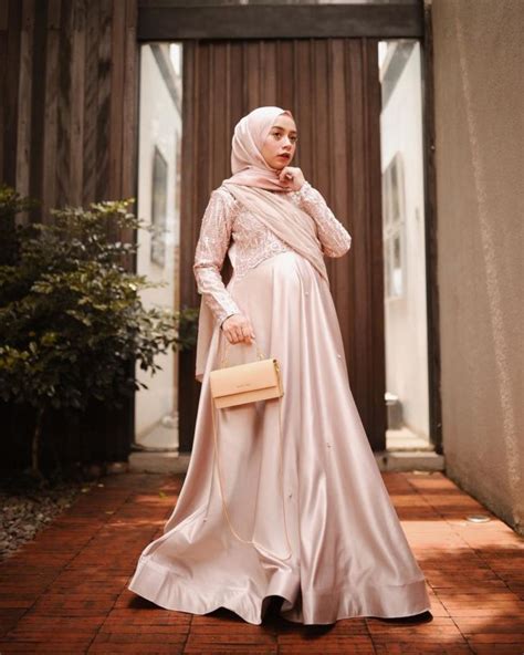 Model Baju Gamis Pesta Untuk Ibu Ibu Jilbab Saudia